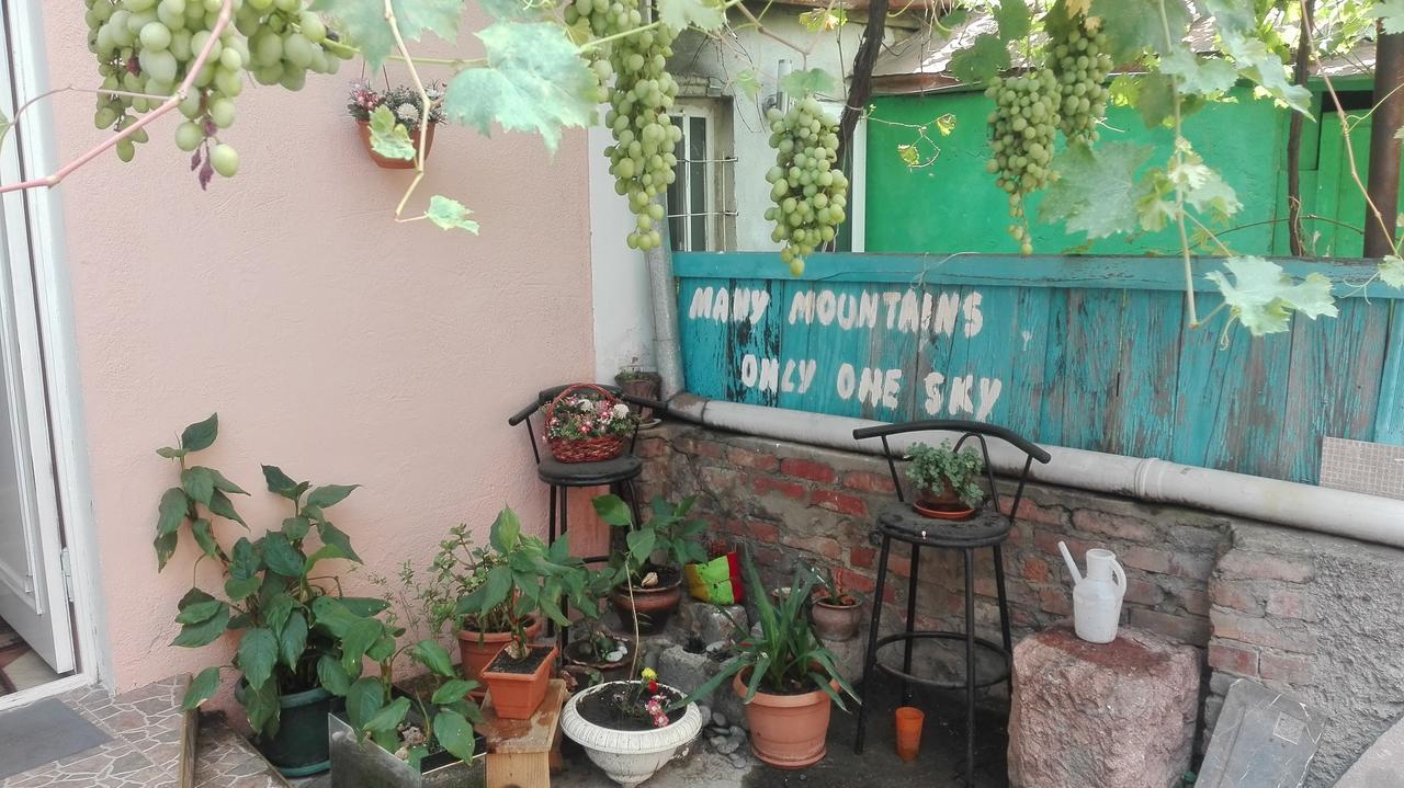 Sky Guest House Tbilisi Exterior photo
